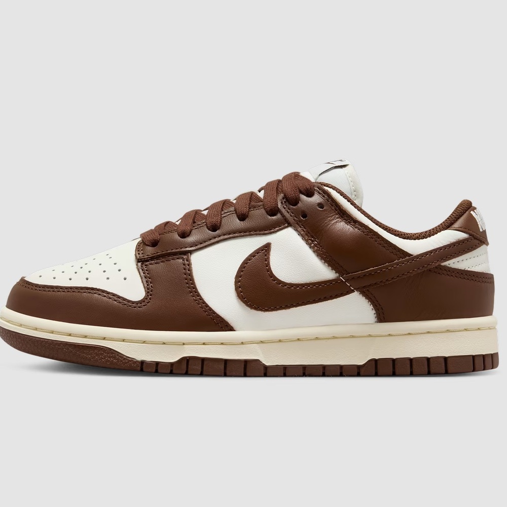 NIKE Dunk Low